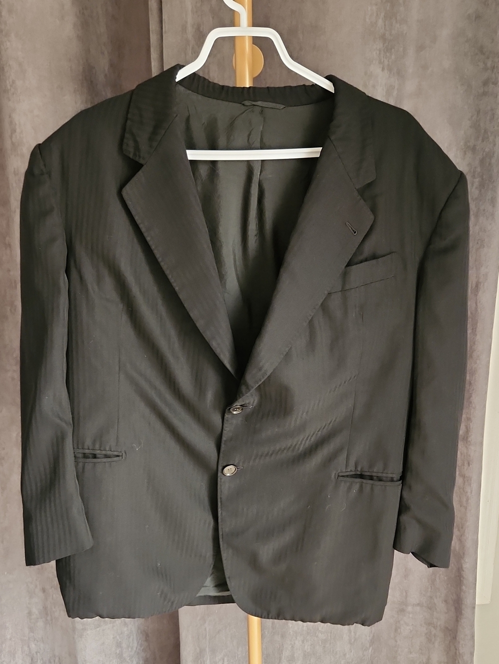 Classic Black Men's Two-Button Suit Blazer